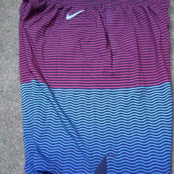 Nike Swim - Picture 3 of 5